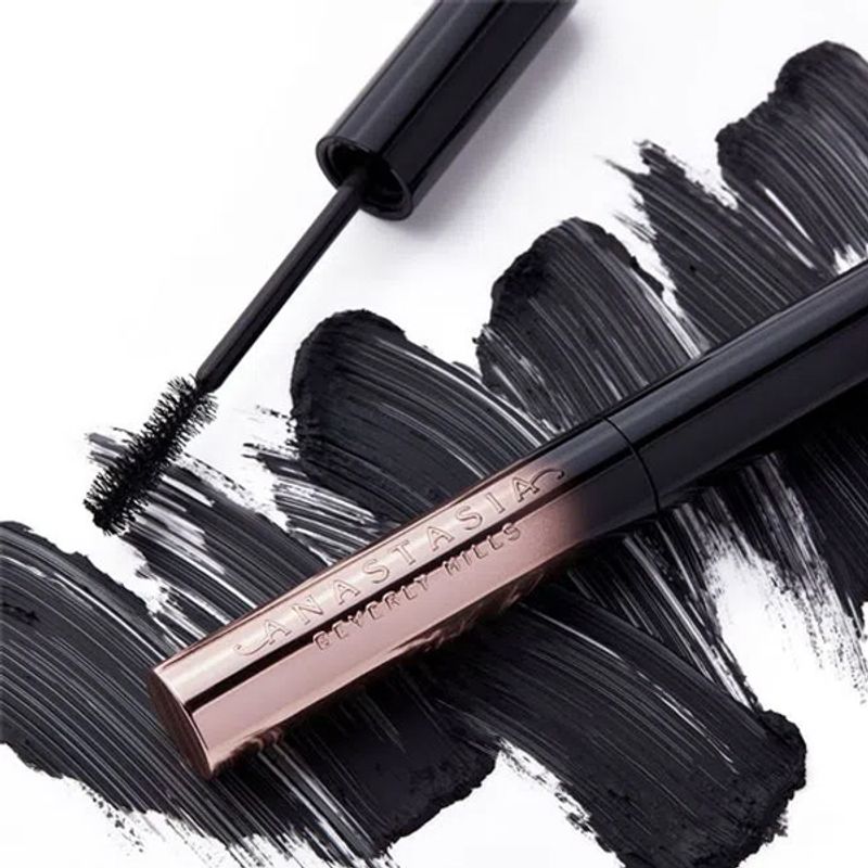 Pestañina-Lash-Brag-Volumizing-Mascara-3