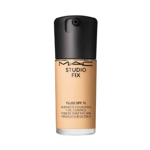 Base Liquida Studio Fix Fluid SPF 15 24Hr Matte Foundation + Oil Control