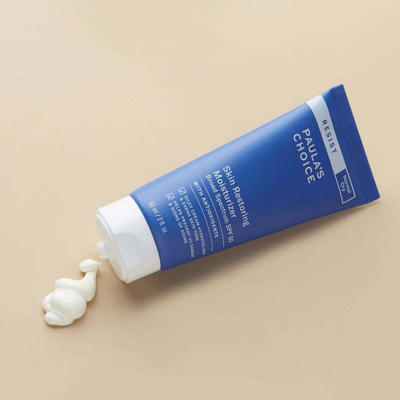 Crema-Hidratante-Resist-Skin-Restoring-Moisturizer-SPF-50