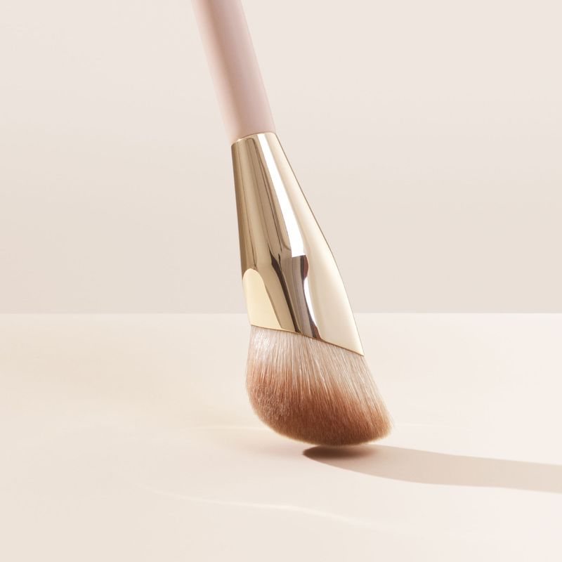 Brocha-para-Base-Liquid-Touch-Foundation-Brush_3