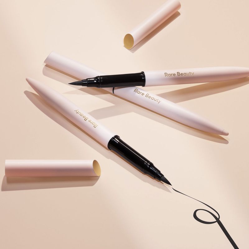 Delineador-de-Ojos-Perfect-Strokes-Matte-Liquid-Liner---Black_3