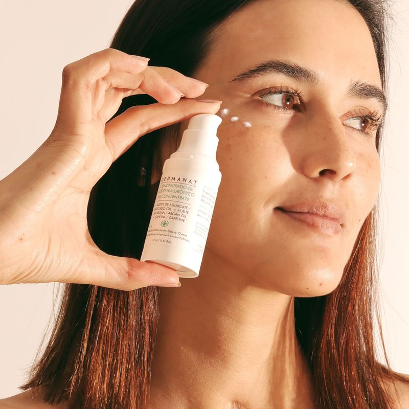 Contorno-de-Ojos-Concentrado-de-Acido-Hialuronico.JPG