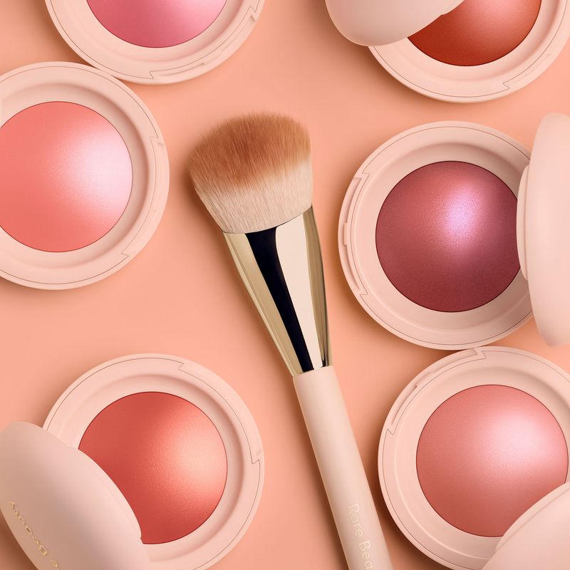 Rubor-Soft-Pinch-Luminous-Powder-Blush---Cheer_5