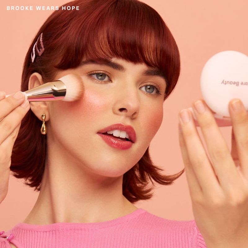 Rubor-Soft-Pinch-Luminous-Powder-Blush---Hope_2