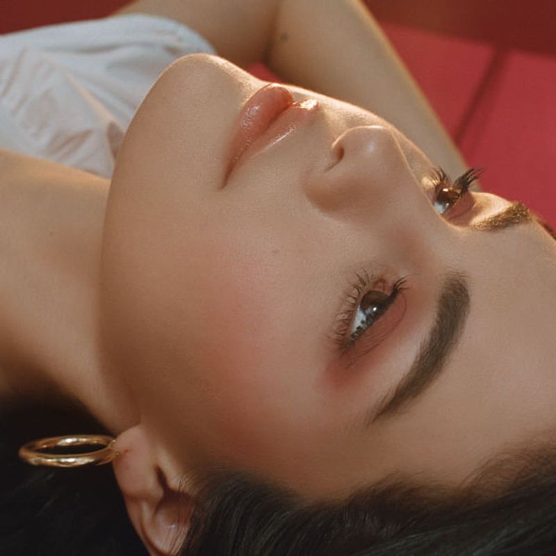-Rubor-en-Crema-Stay-Vulnerable-Melting-Blush---Nearly-Berry_3