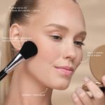 Smooth-Blur-Bronzer_howtoapply